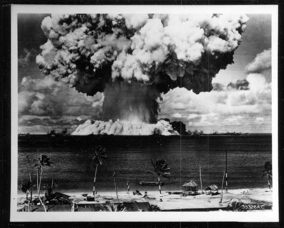 Atom bomb tests bikini